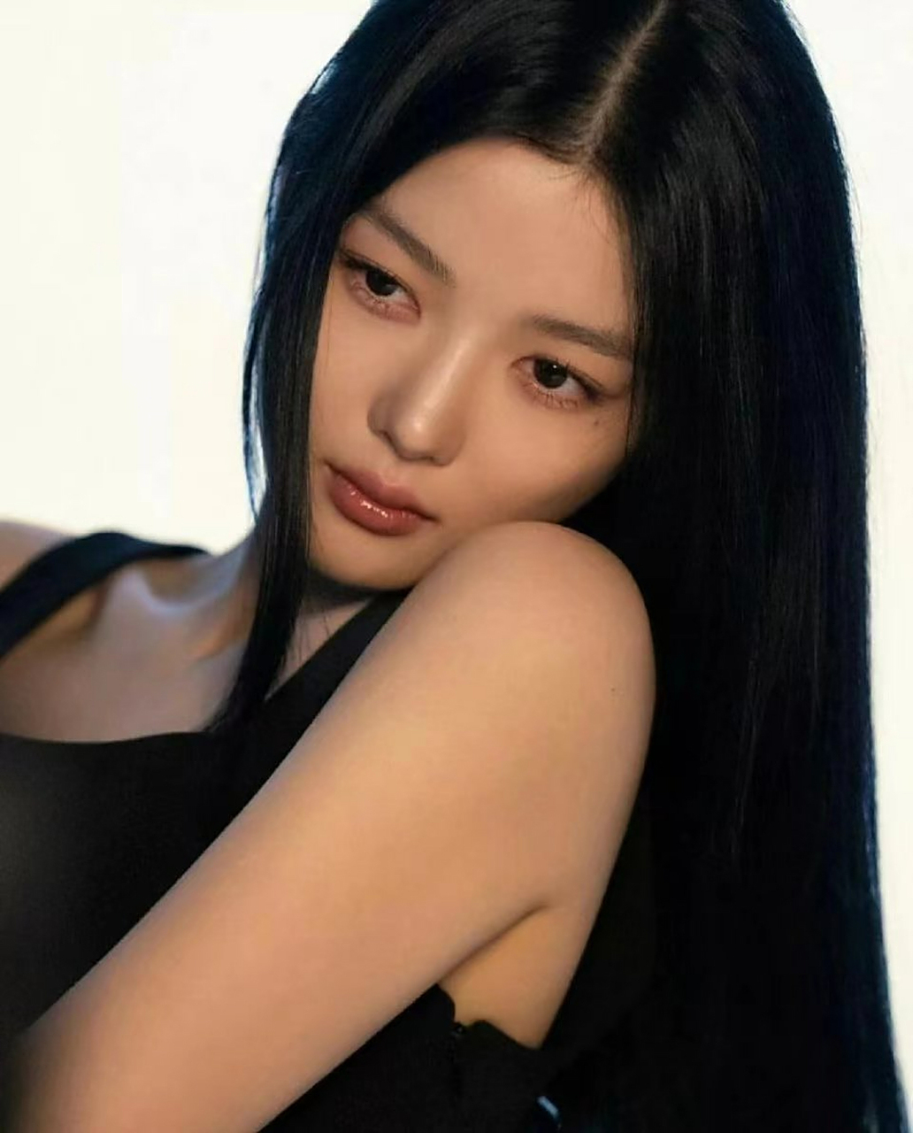 韩国女明星金裕贞,vocal.她在内娱有代餐吗?她真的好美好耐看啊!