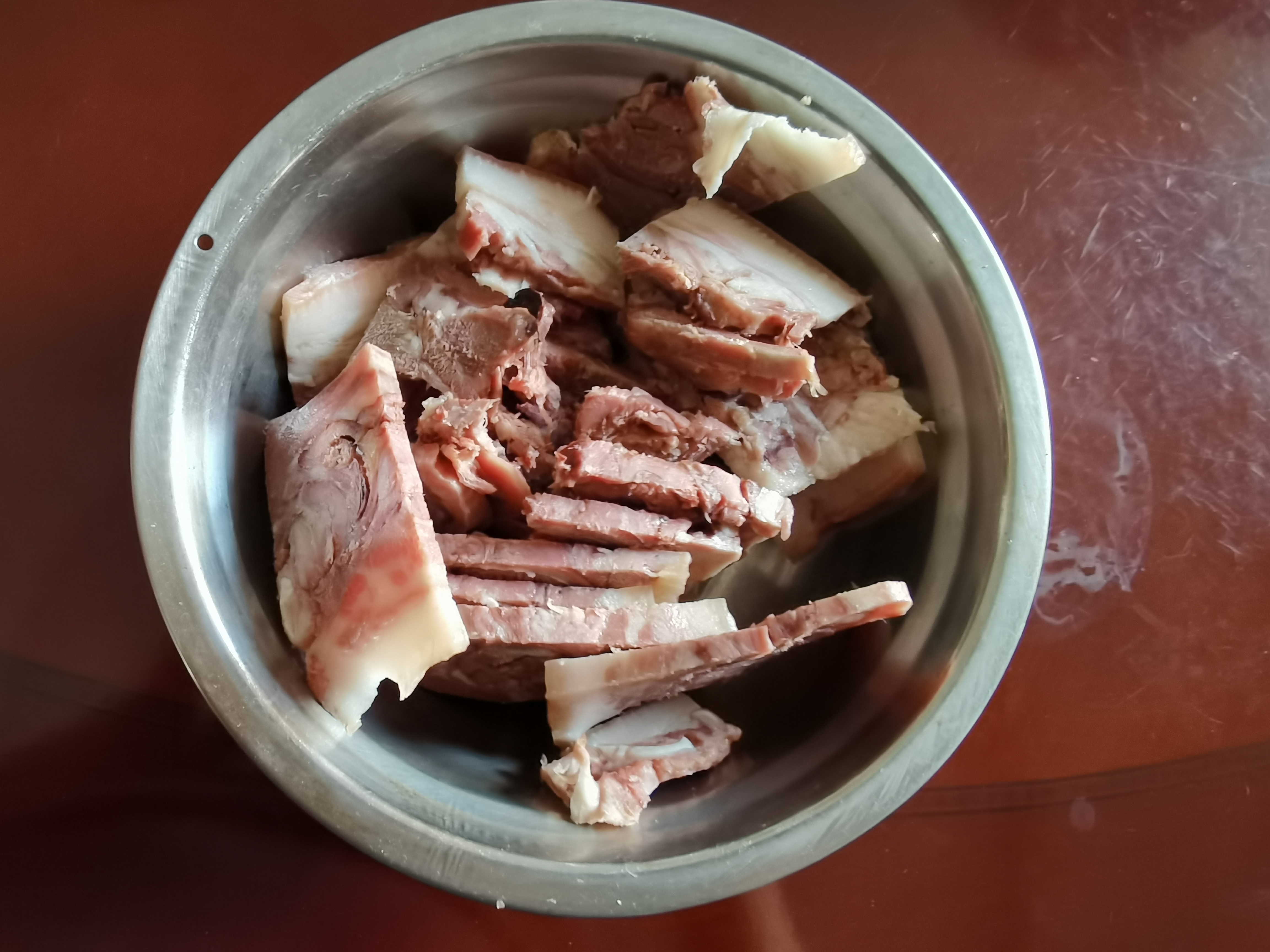 五千年食光# 寿阳猪头肉以其瘦而不柴,口感细腻,回味无穷的特色而