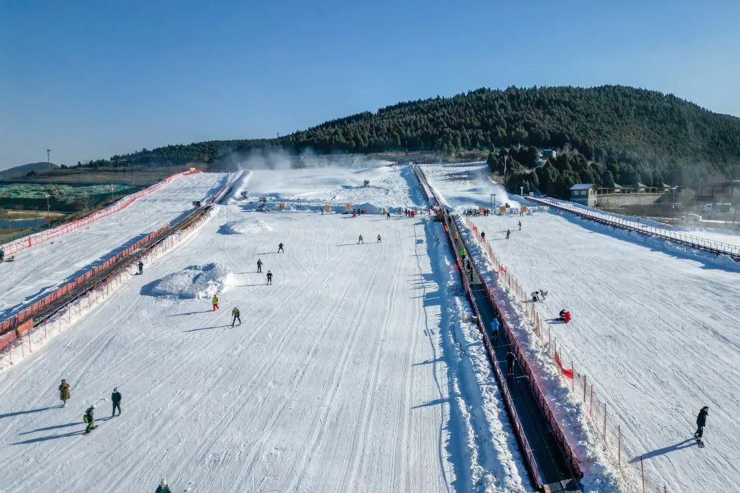 玉泉山滑雪场太原图片