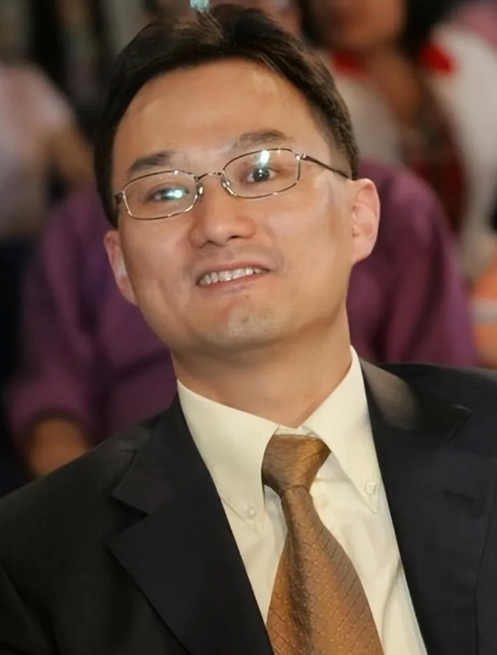 2009年,当张怡宁把男友徐威带回家时,母亲王凤英吓了一跳,这不是女