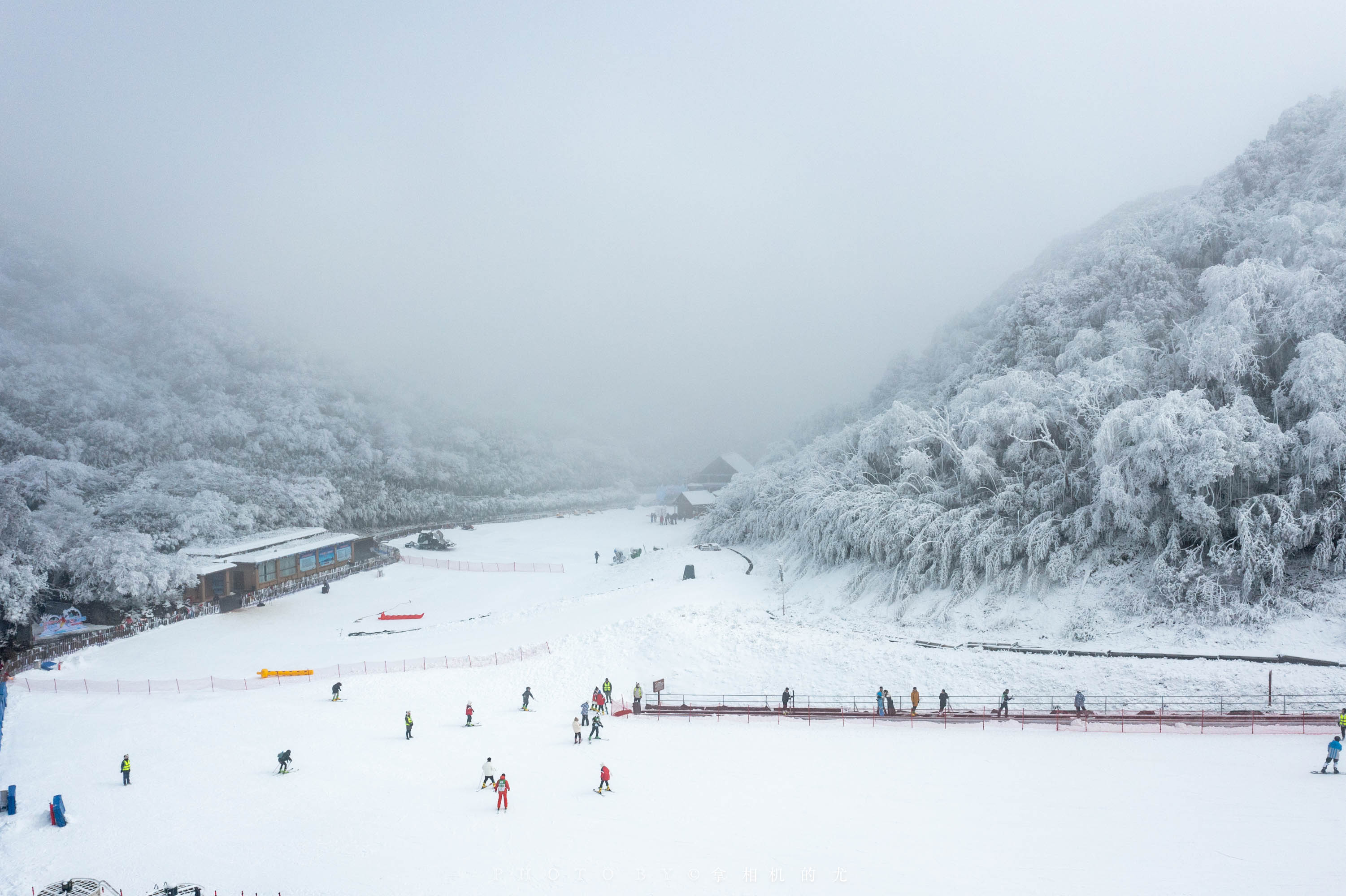 四川滑雪胜地图片