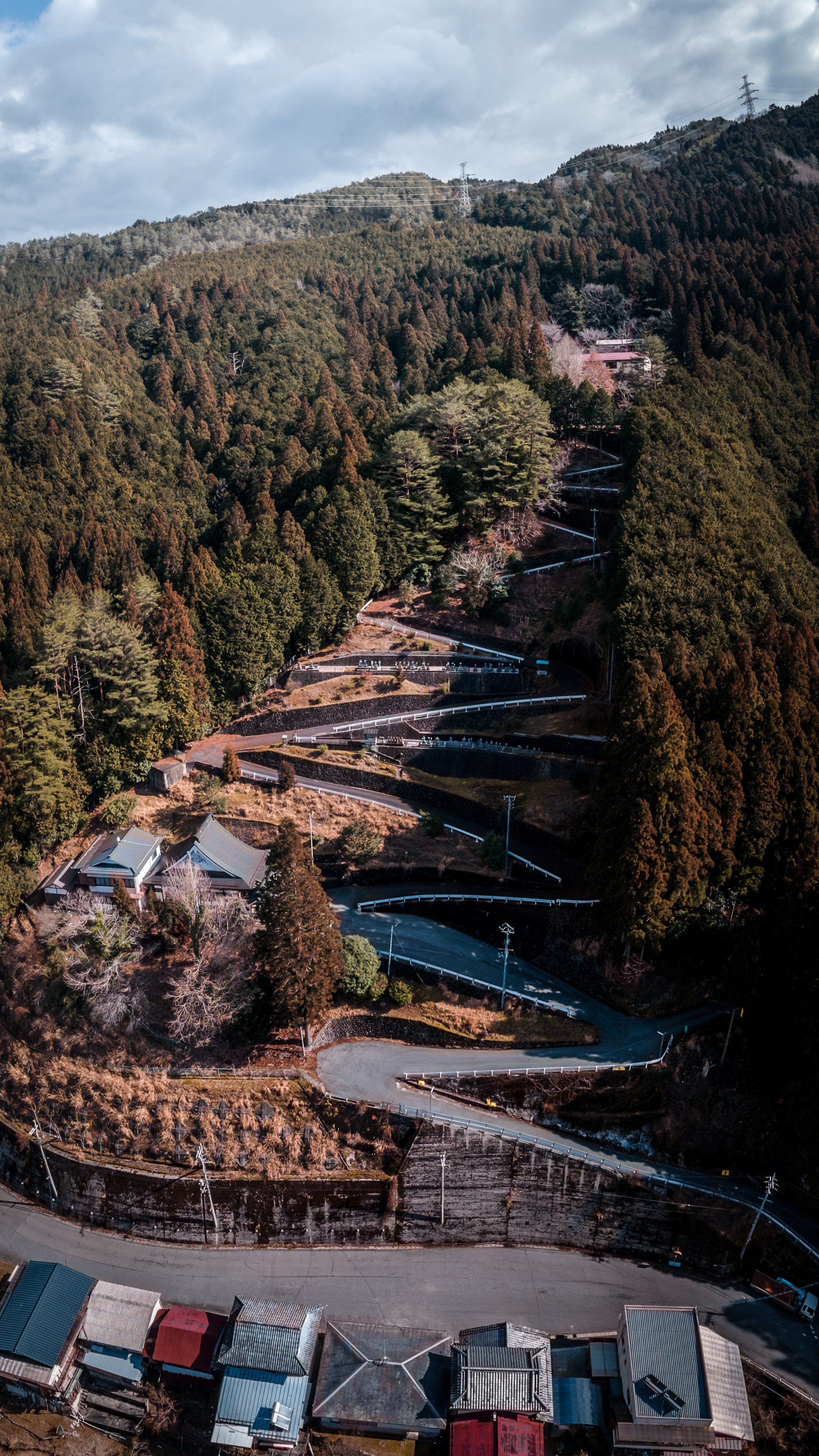 修个路,为何如此弯弯绕绕?