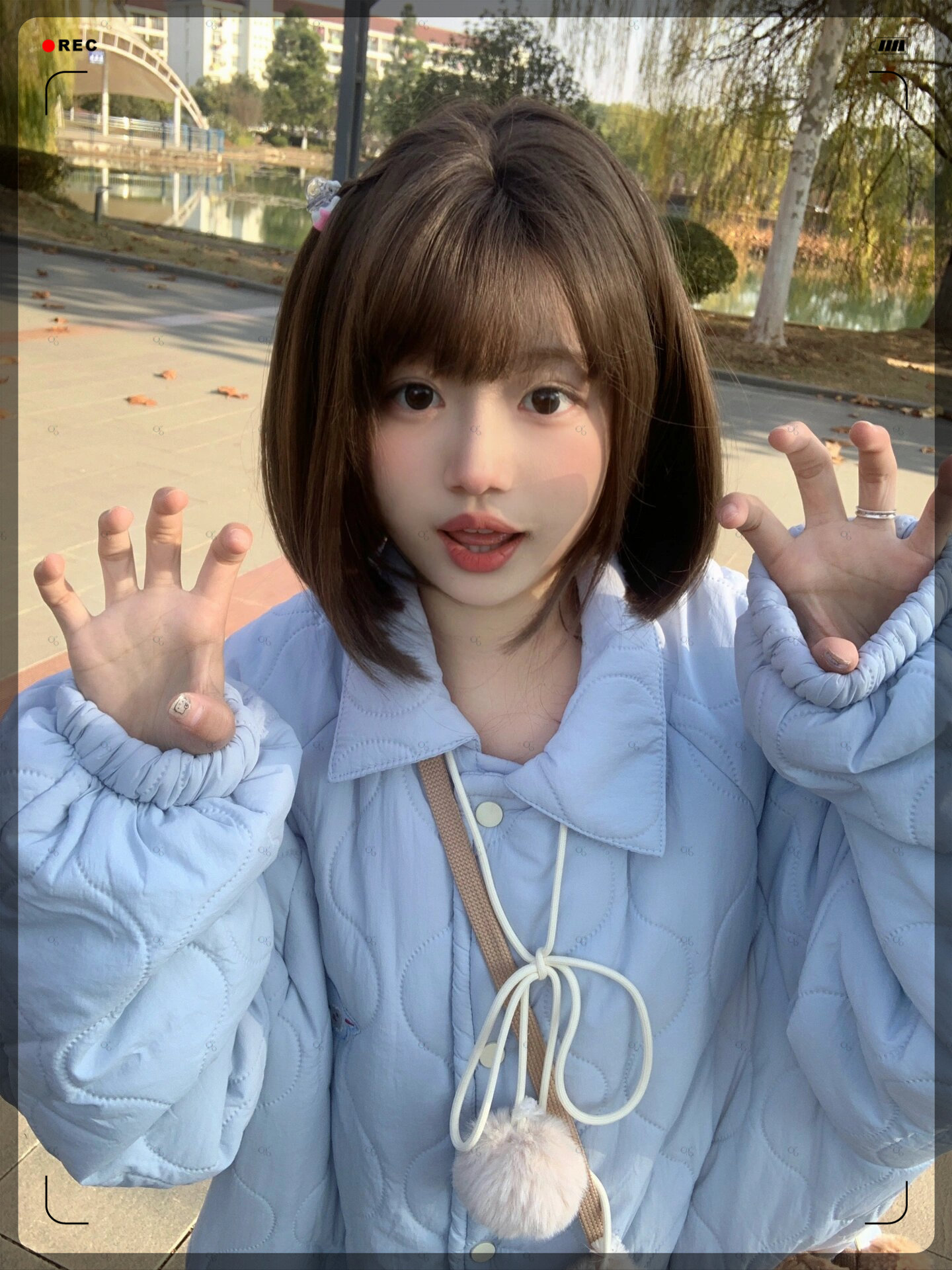 蓝色穿冬天短发搭配衣服图片女14岁的女孩冬天怎样服装搭配可爱短发妹