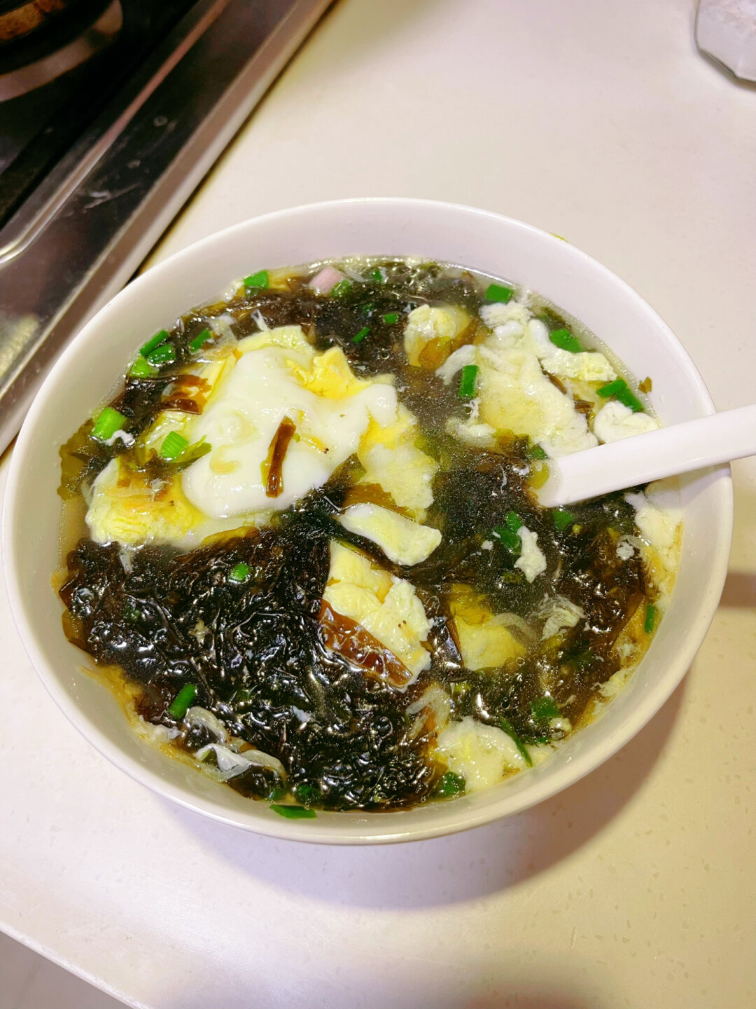 紫菜虾皮鸡蛋汤一道减脂又美味的佳肴  食谱推荐