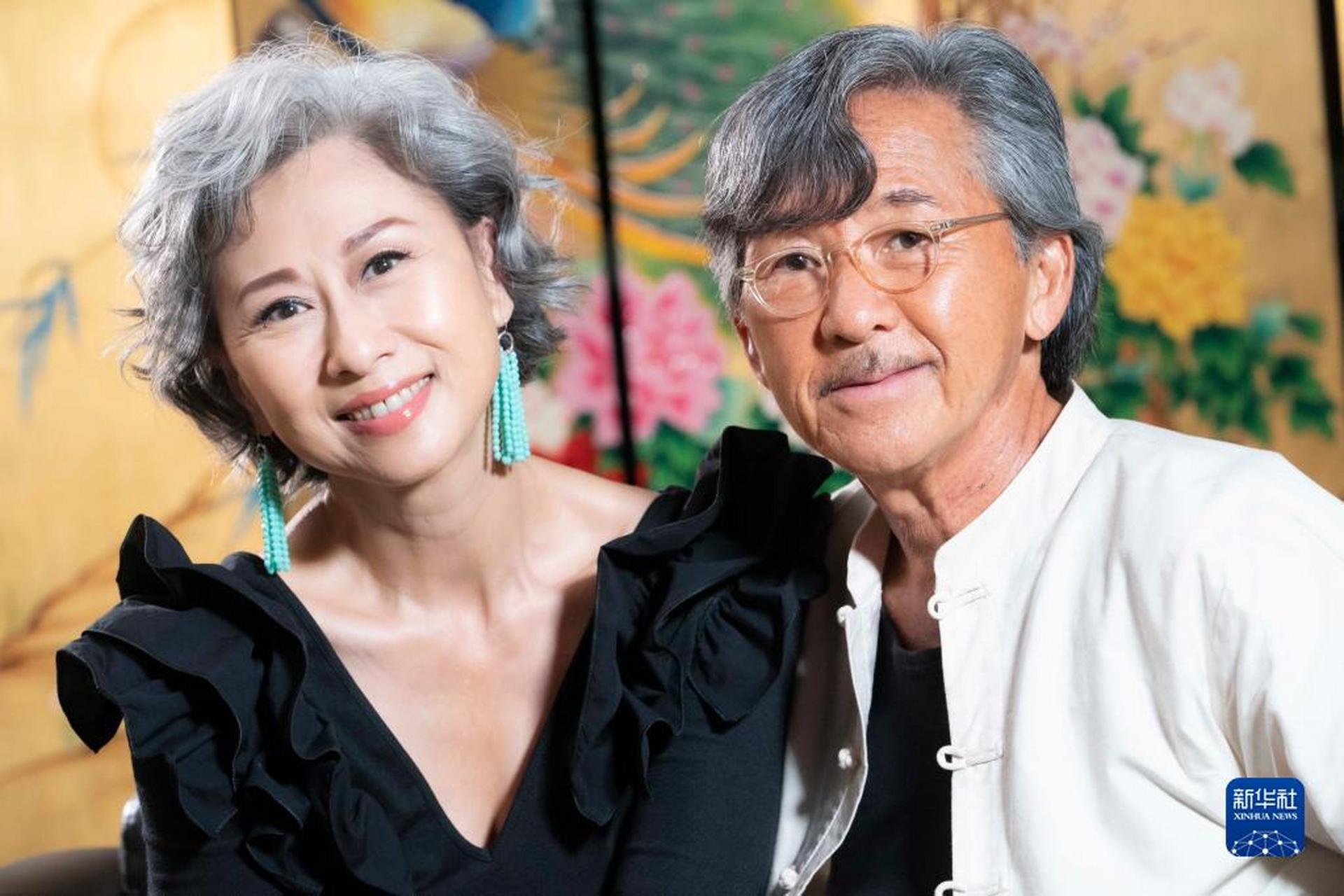 林子祥的妻子叶倩文对内娱的明星感到震惊,她说:"我在与内地明星交流