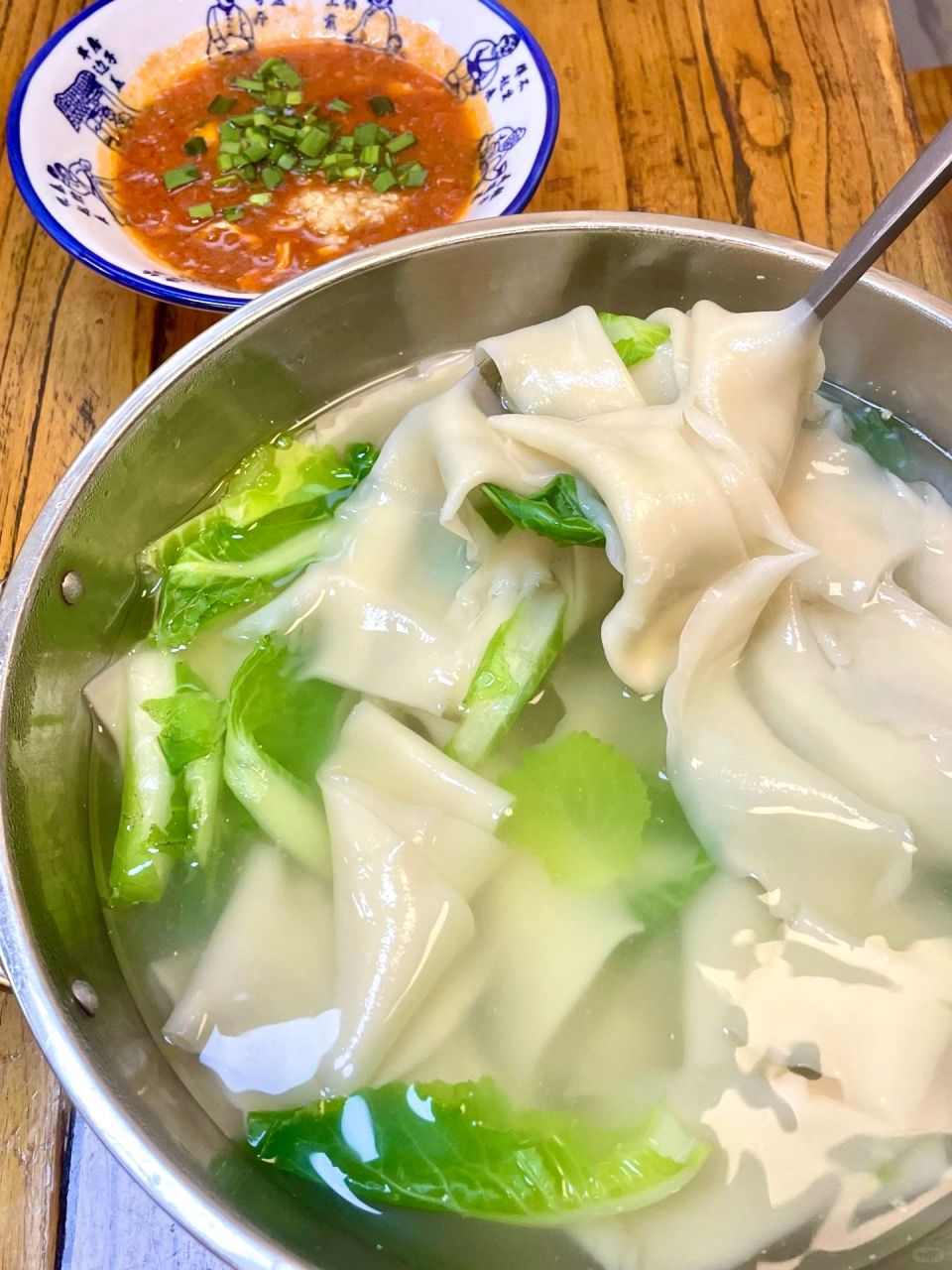 原来这叫蘸水面很有特色吃着真不赖一份是3根面 不够了可以加面片是宽