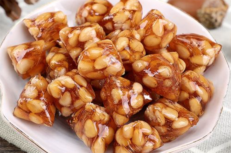 苏州有名的传统小吃推荐:松子糖