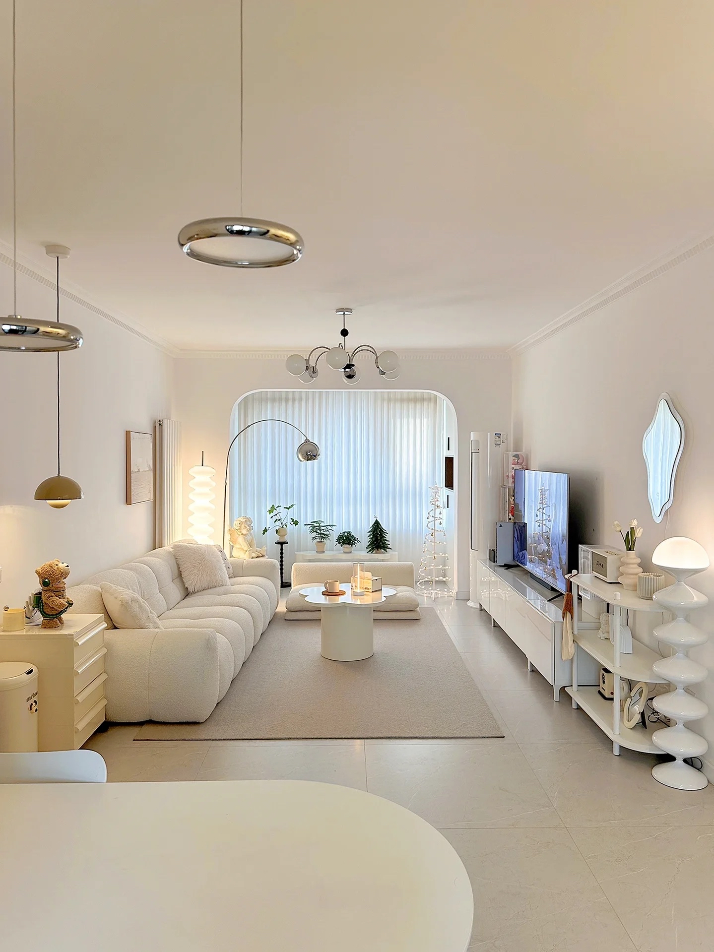 无吊顶无背景墙,搭配大凹蜃胺绺 装修图片最新房子的装修款式适合穷人