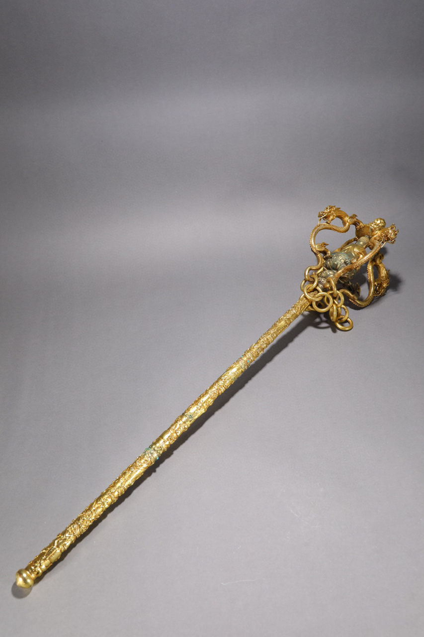 鎏金佛陀禅杖 尺寸:25.5×14.5厘米 重2820克