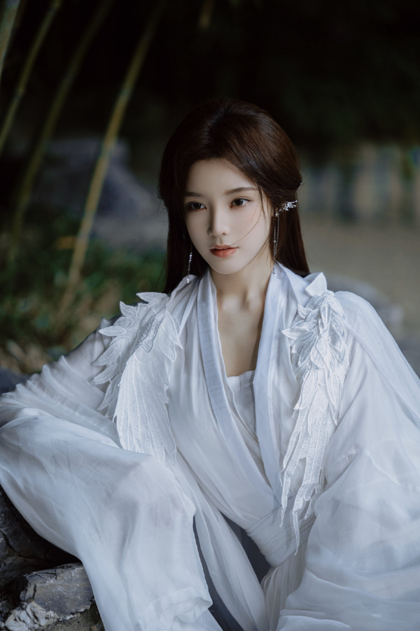 仙气飘飘,这个风格美爆了#养眼美女# #戴燕妮# #2023发文冲刺赛