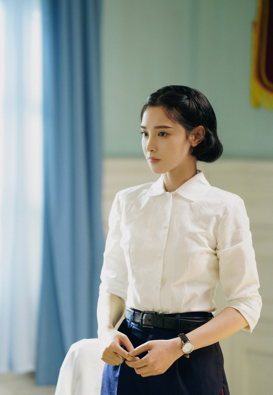 彭小苒[超话]#|#庞红梅的工作笔记# 面对感情与理智的矛盾,庞红梅