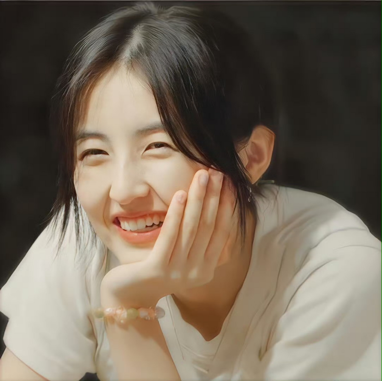 张子枫头像 这笑容太治愈了 #头像# #明星头像# #女生