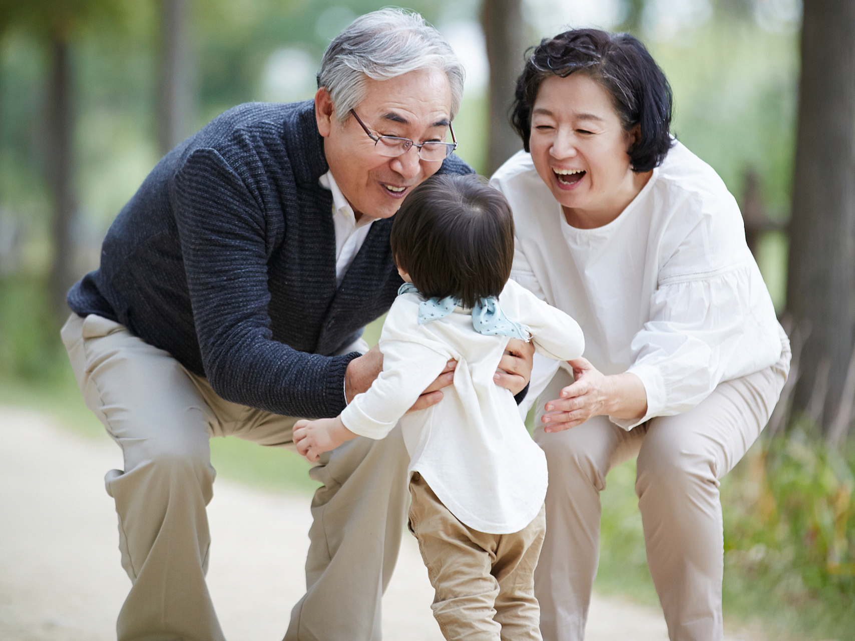 摘要: 孙子xxx写信给奶奶,表达感激和思念.