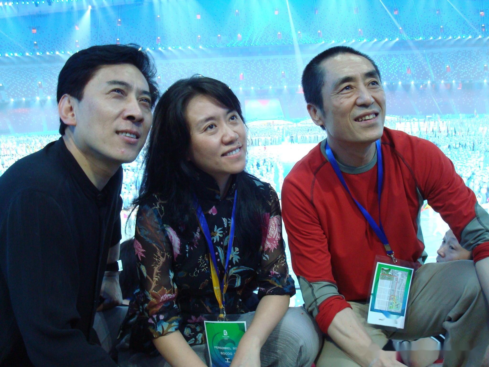 女强人王潮歌勇于展现真实自我兼顾家庭与事业成功有加