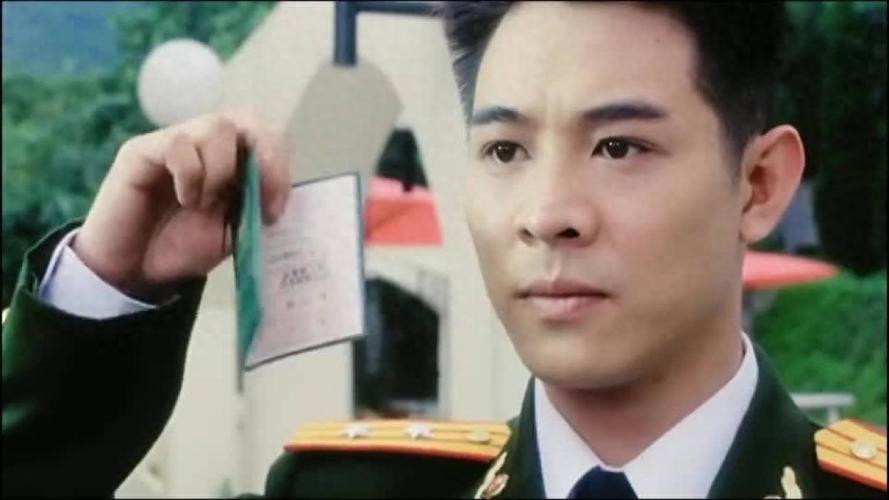 醒醒吧!没军人气质就不要尬演,真正演出军人气场的只服这5位