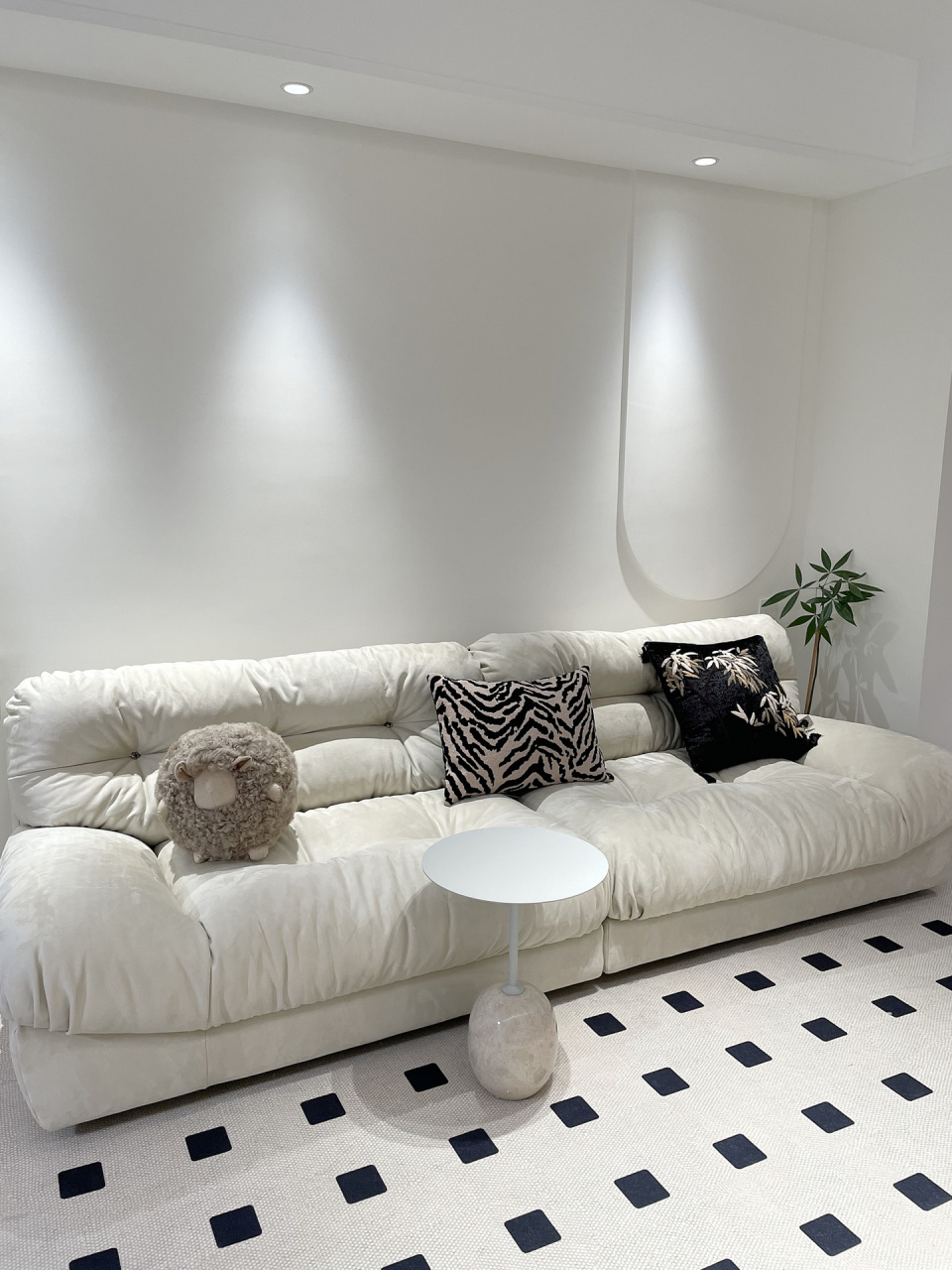 极简小户型装修客厅 半包装修小半年, 终于到了自己喜欢的软装环节