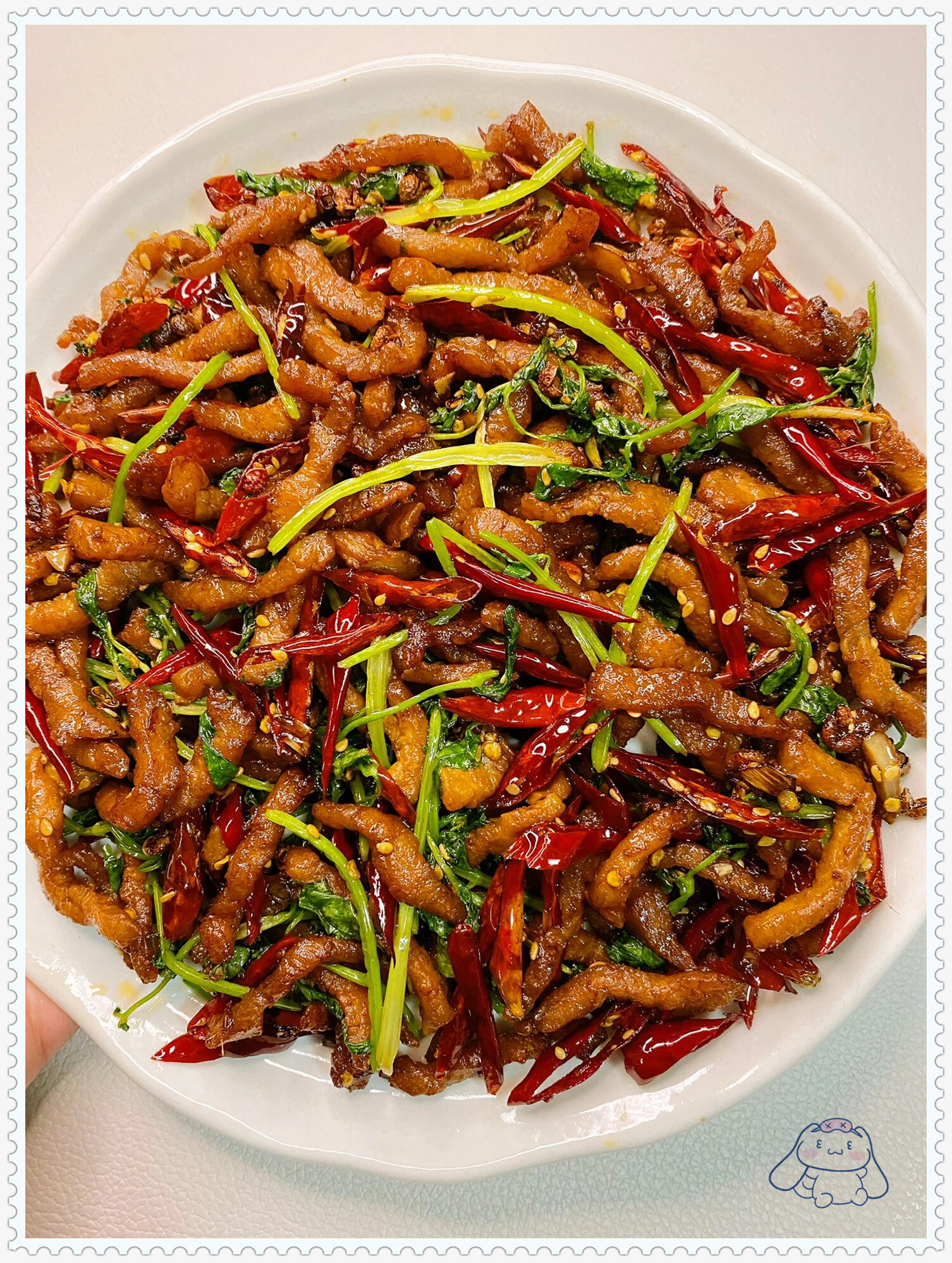 馋人胃口的干煸肉丝,辣得爽快与嚼劲同时上线!