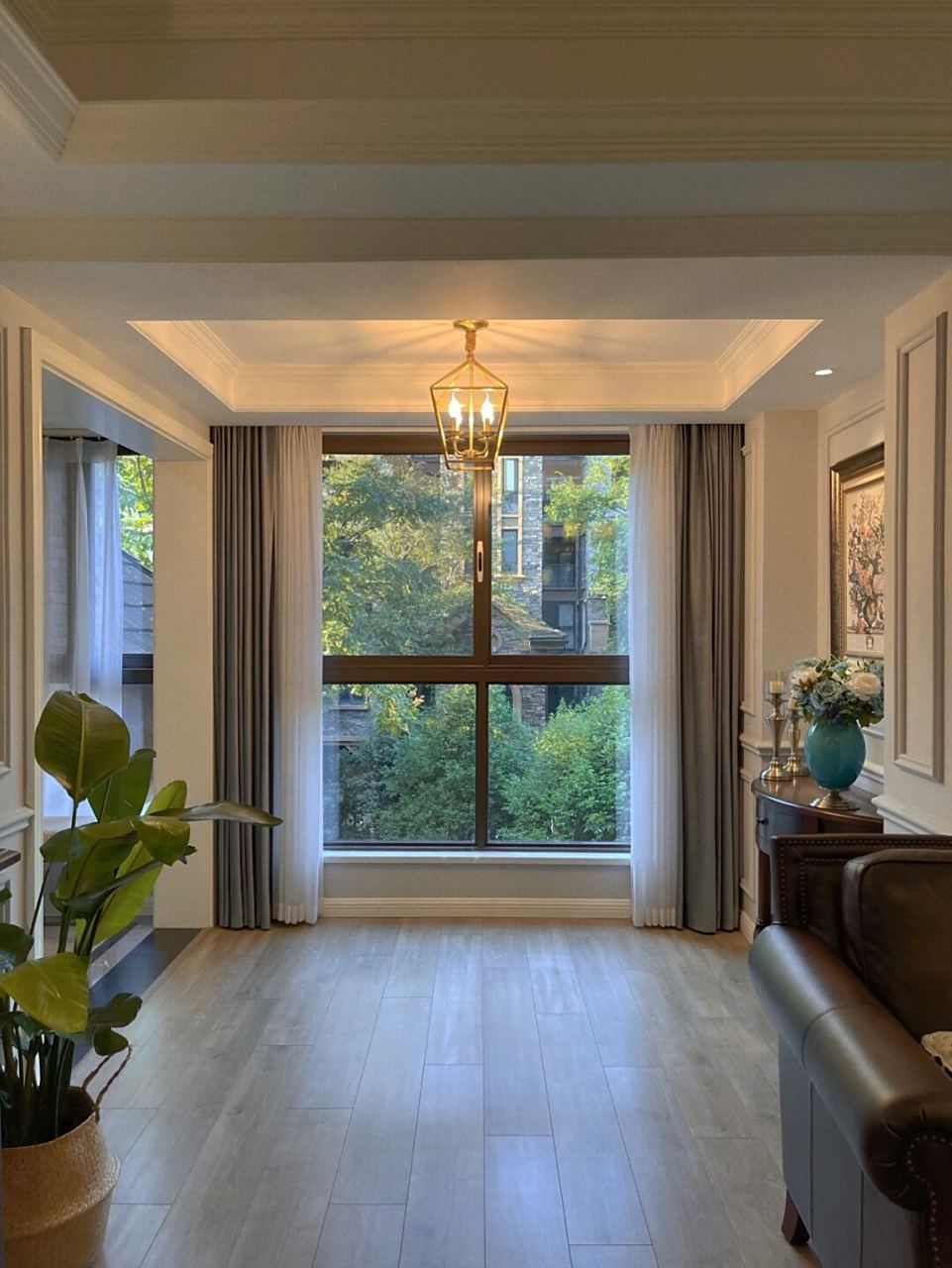 我家的落地窗,爱上3楼的家 我家这个窗户, 不算是完完全全的落地, 有