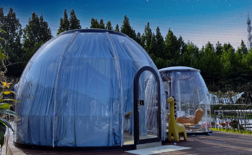 在星空房中度过一个浪漫之夜,如何实现360度全景视野的住宿体验