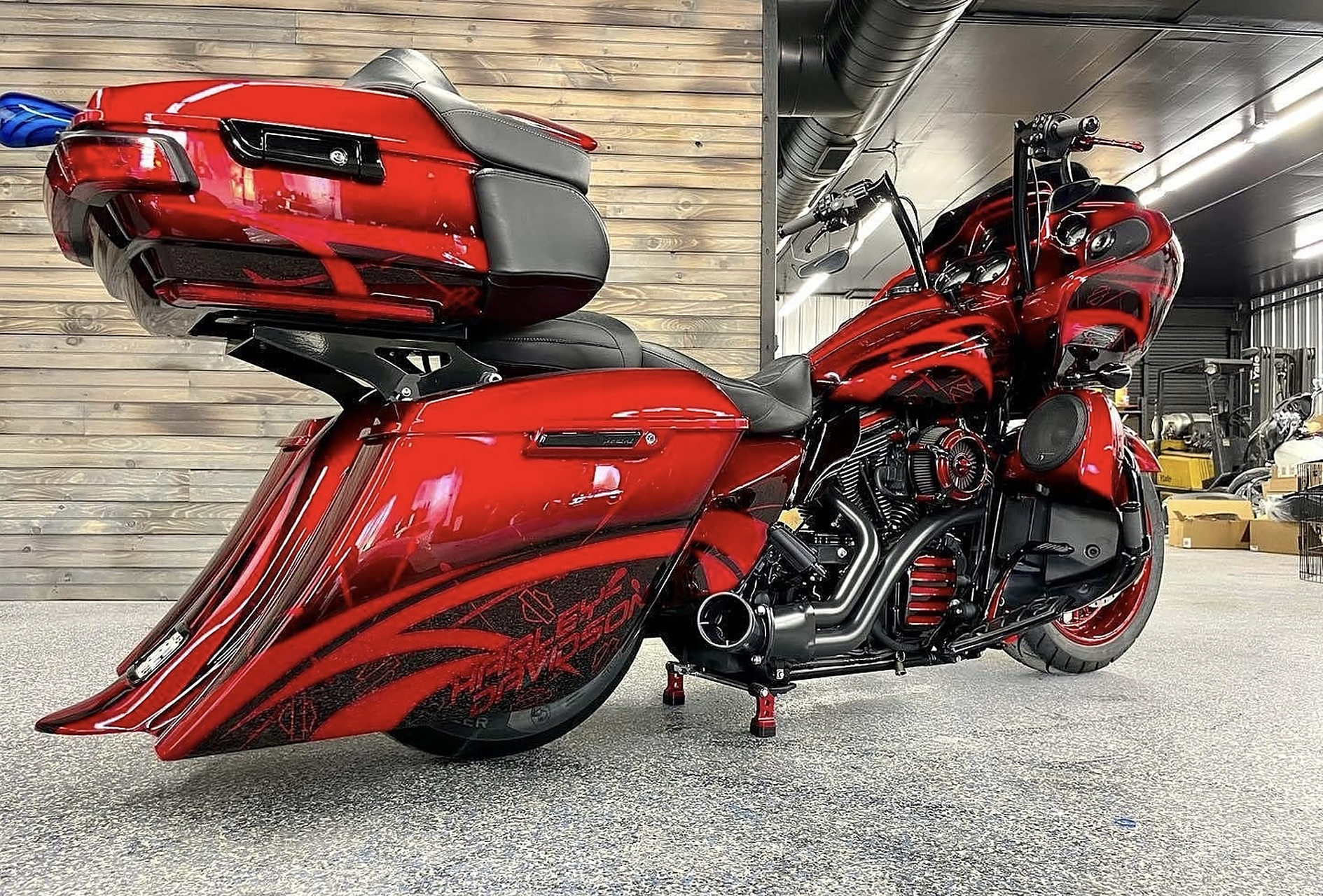 定制 | 红红火火过大年 哈雷双灯滑翔改装欣赏