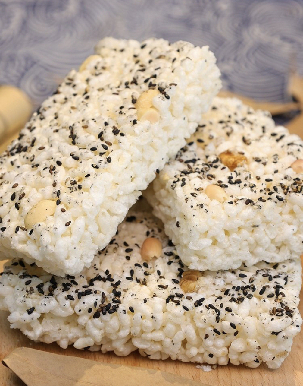 重庆过冬怎么能没有# 江津米花糖,作为重庆市江津区的特色小吃,早已