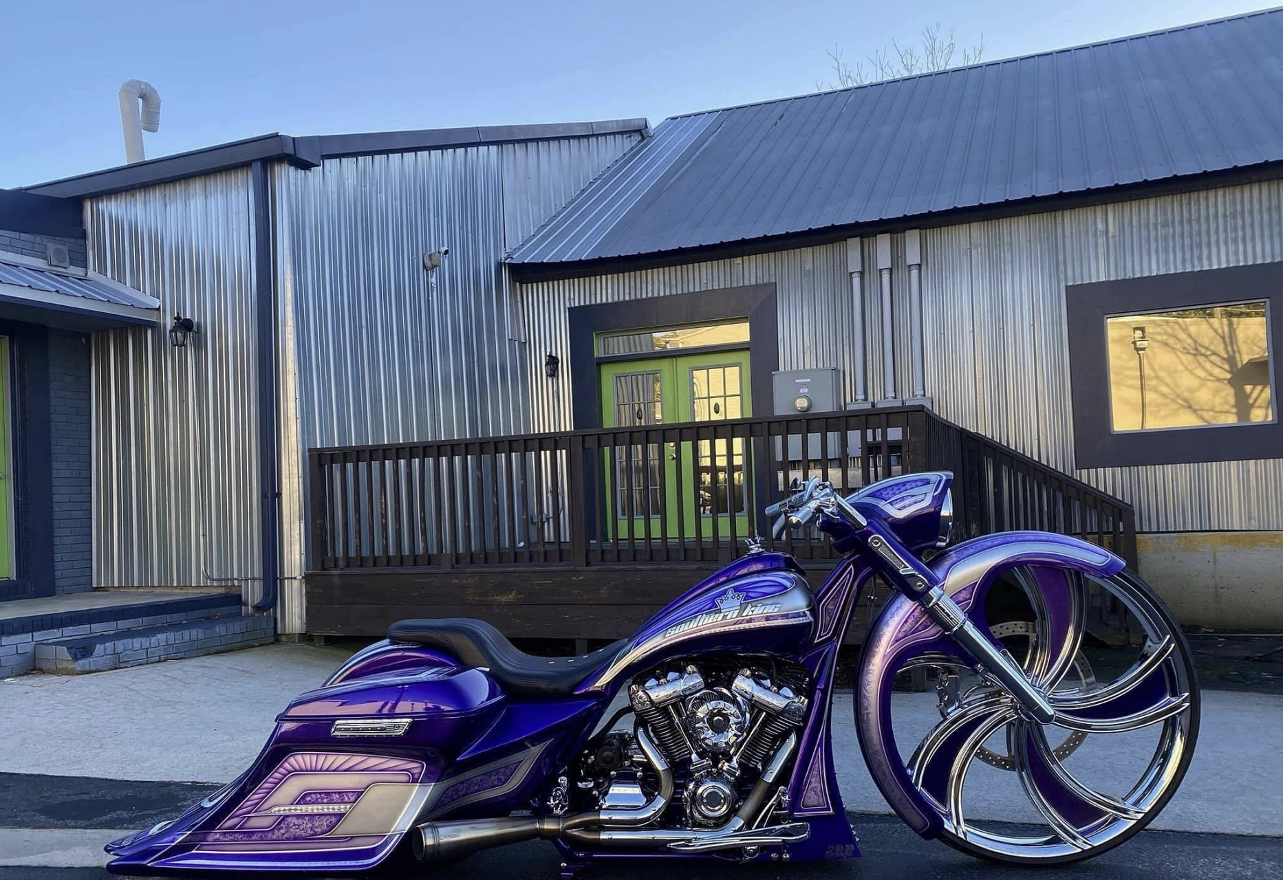 定制 | 百万级别的大玩具 哈雷路王road king bagger欣赏