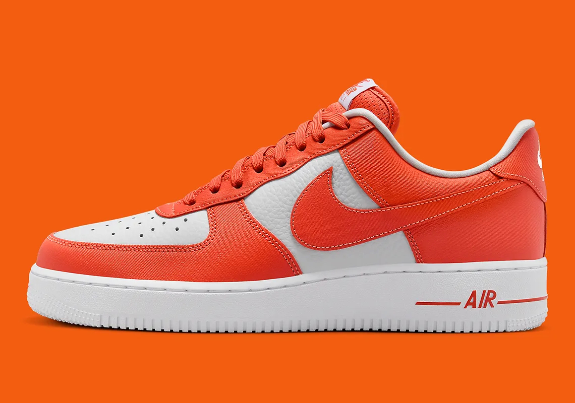 nike air force 1 low 以橙色运动帆布为基调