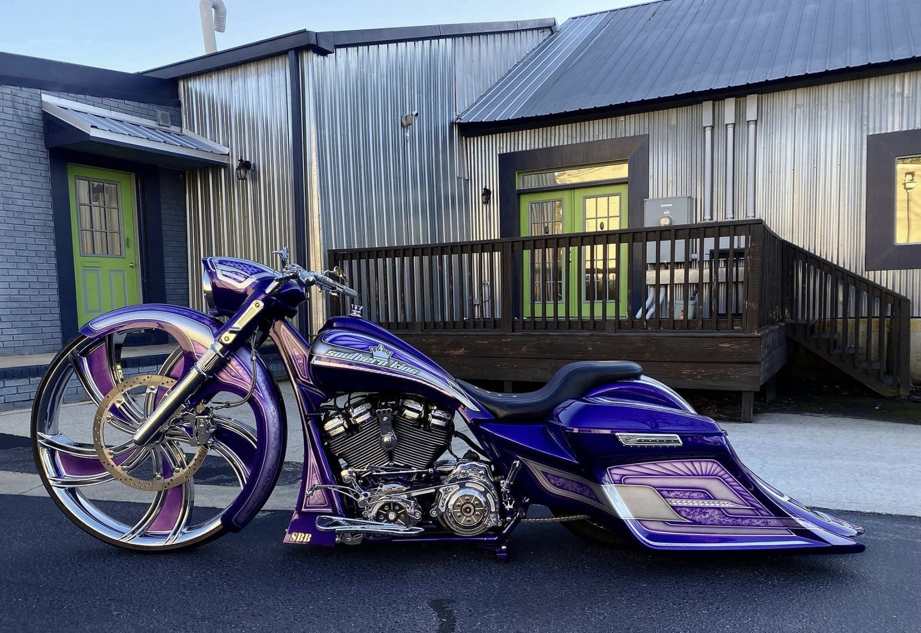 定制 | 百万级别的大玩具 哈雷路王road king bagger欣赏