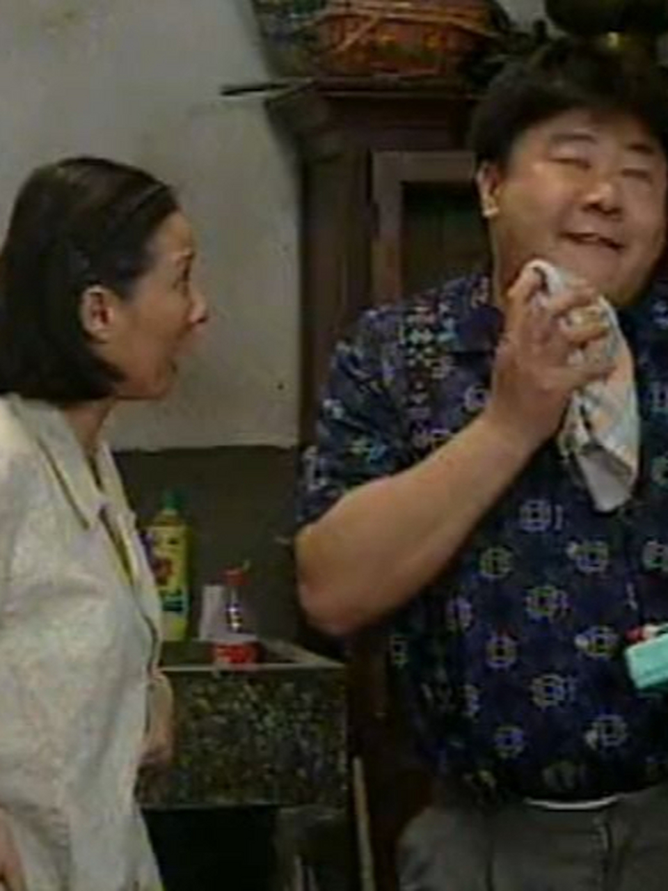 《闲人马大姐》这个电视剧最厉害就是将悲剧情节喜剧化,可见编剧沽Ζ