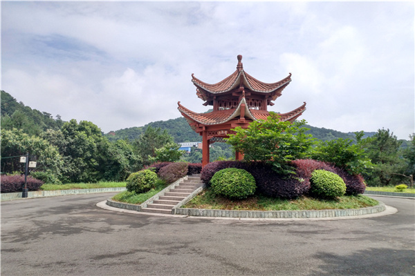 白市驿龙居山陵园预约图片