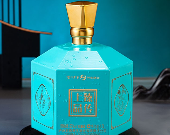 泸州老窖露酒52度好喝吗:醇香浓烈,是美酒更是文化