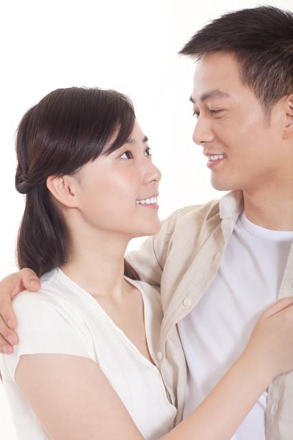 还没结婚的女人,一定要擦亮眼睛,嫁个至少有房有车有正经工作的