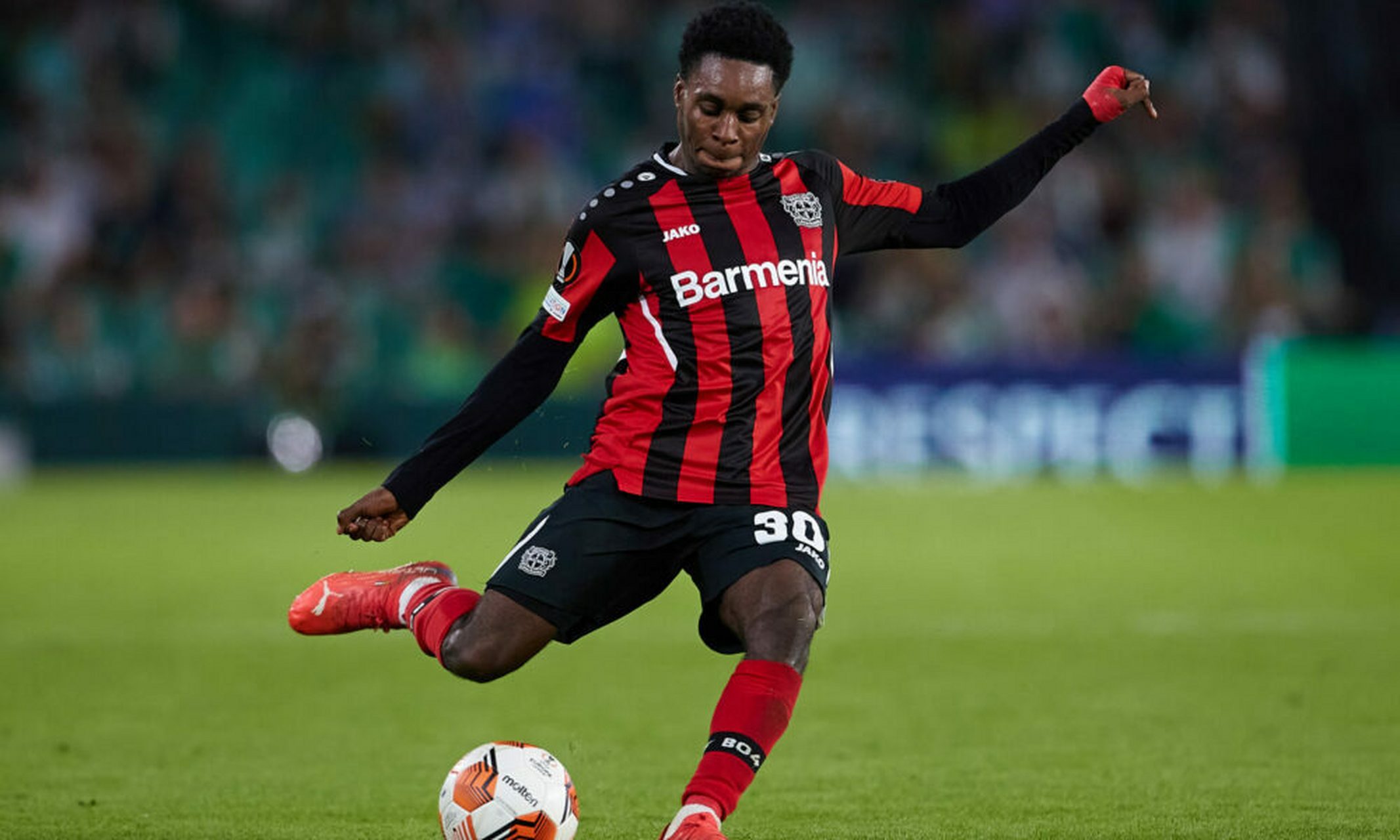 弗林蓬本赛季表现出色,吸引了许多豪门关注.