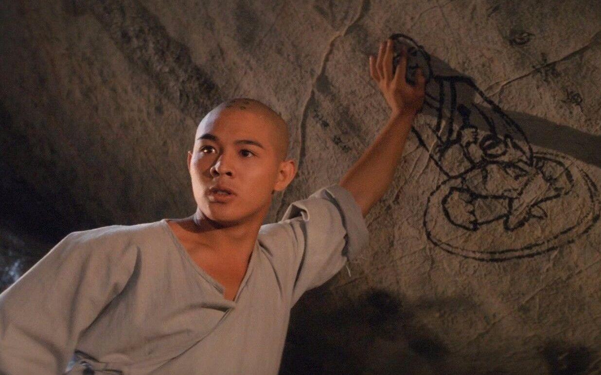 1994年香港电影漫谈,李连杰演了陈真,与"干儿子"谢苗同台竞技