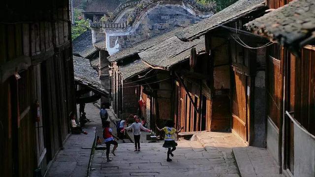 四川自贡"最朴素"的古镇,堪比乌镇,同里,门票免费却少为人知