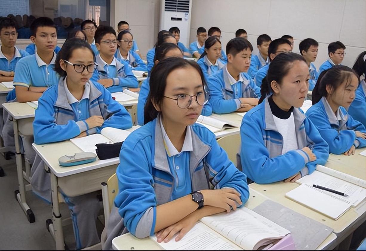 初中生"身高表"出炉,初二一定要达到这个数,你拖后腿了吗