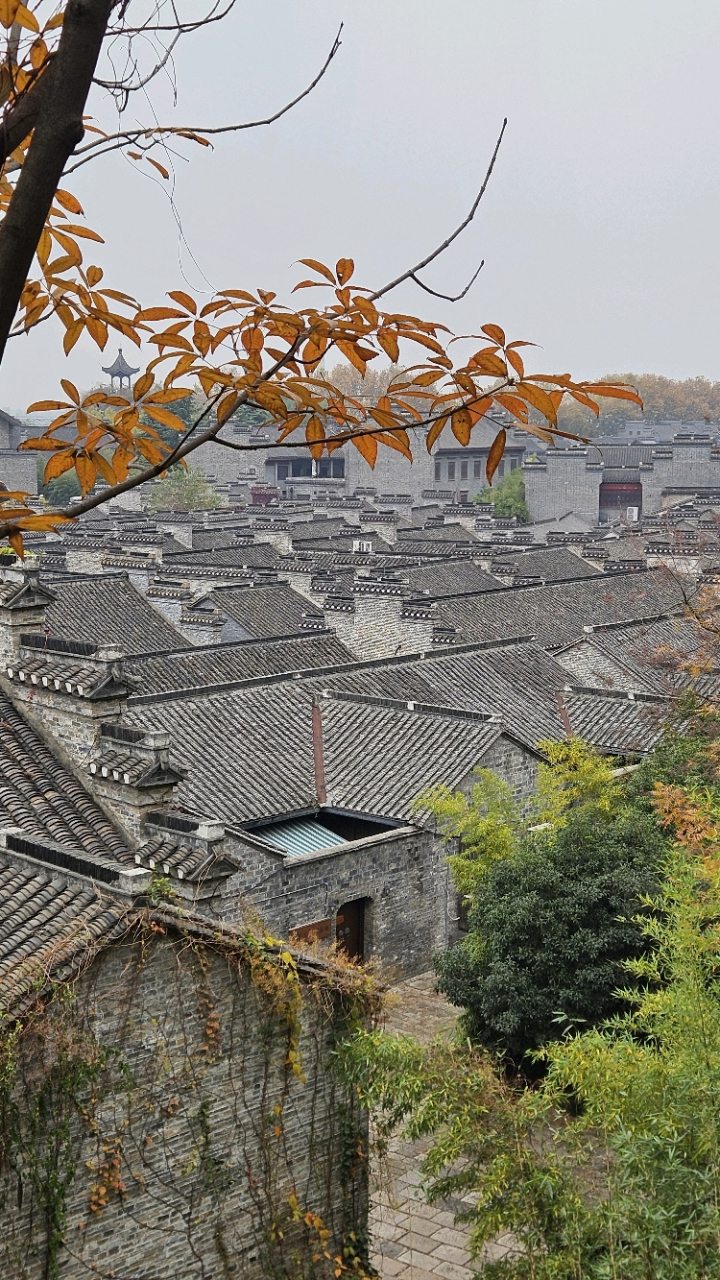 优质短图文计划# 江苏镇江历史古镇--西津渡     西津渡古镇依山而建