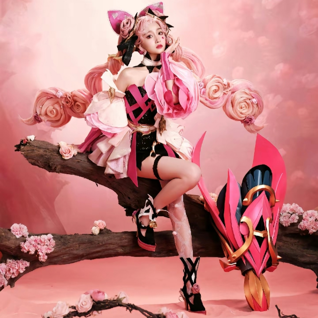 娱乐最前沿# 关晓彤cos王者荣耀英雄孙尚香,天哪,这个比例也太还粤怂