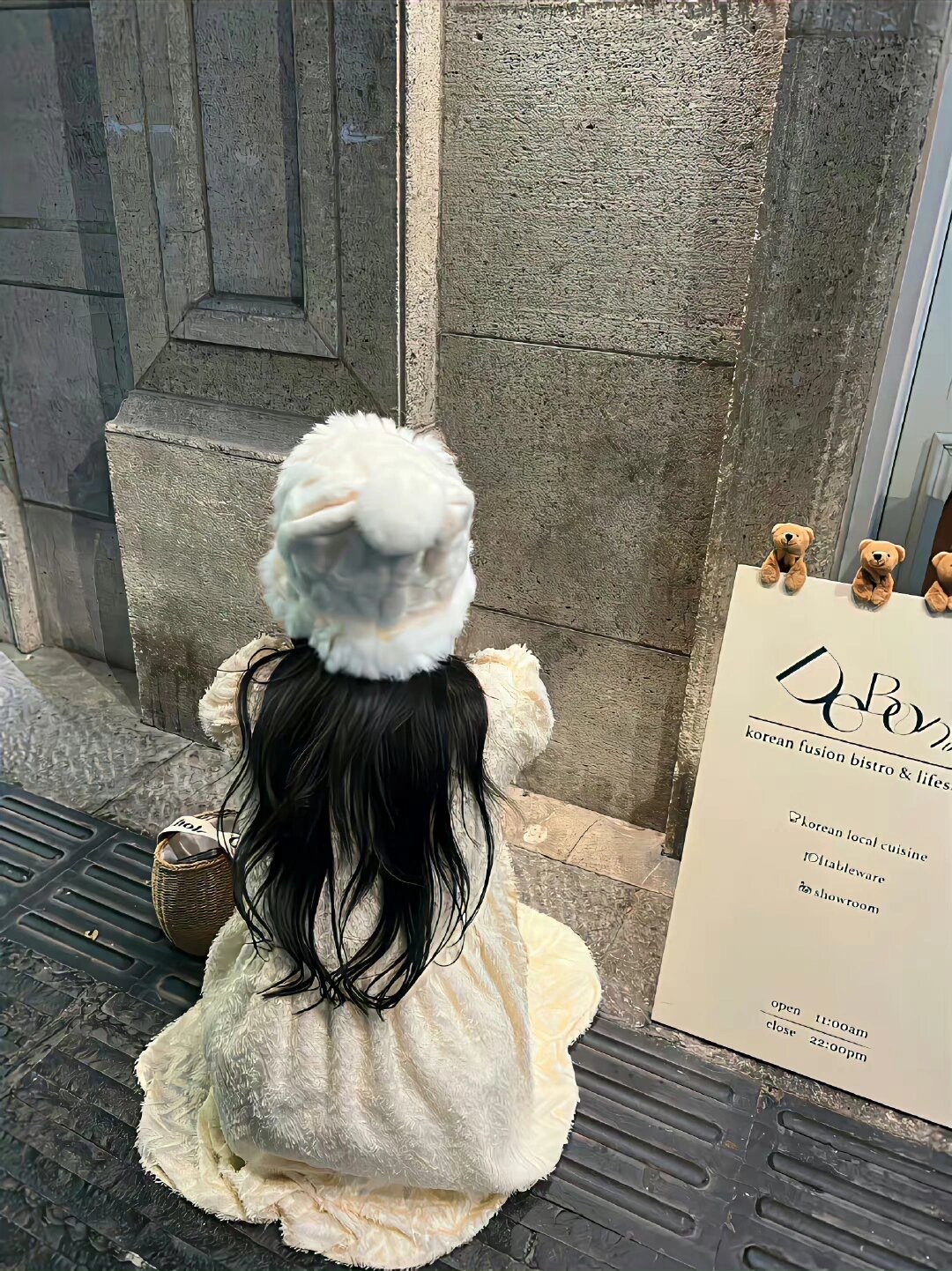 时间经不起细算,过往经不起细看,执着太久的东西,或许本身就没有意义.