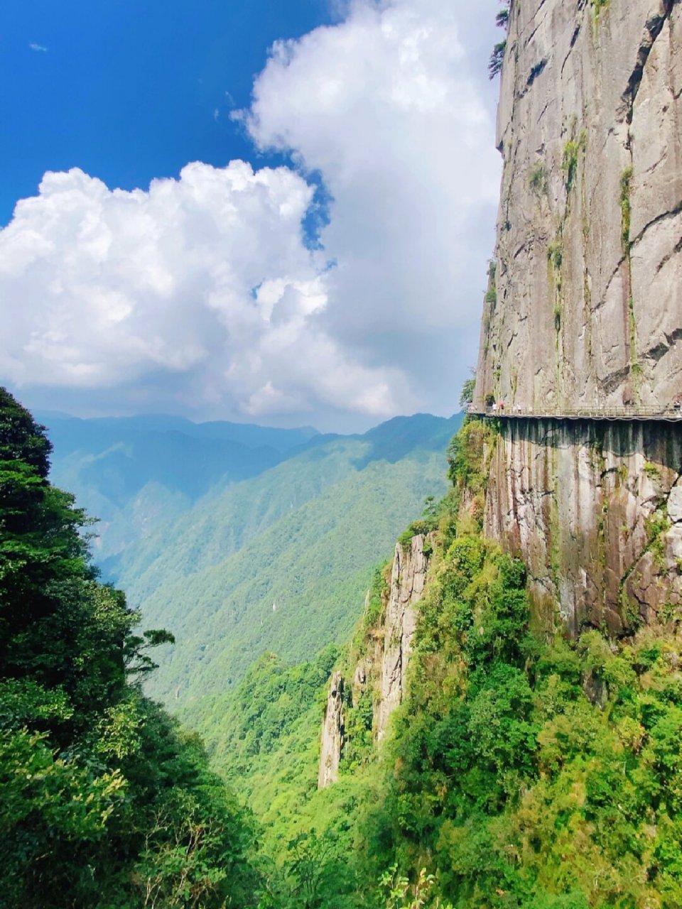 宜春明月山武功山小众但优秀  受托宜春至北京每日航班之便利,我有幸