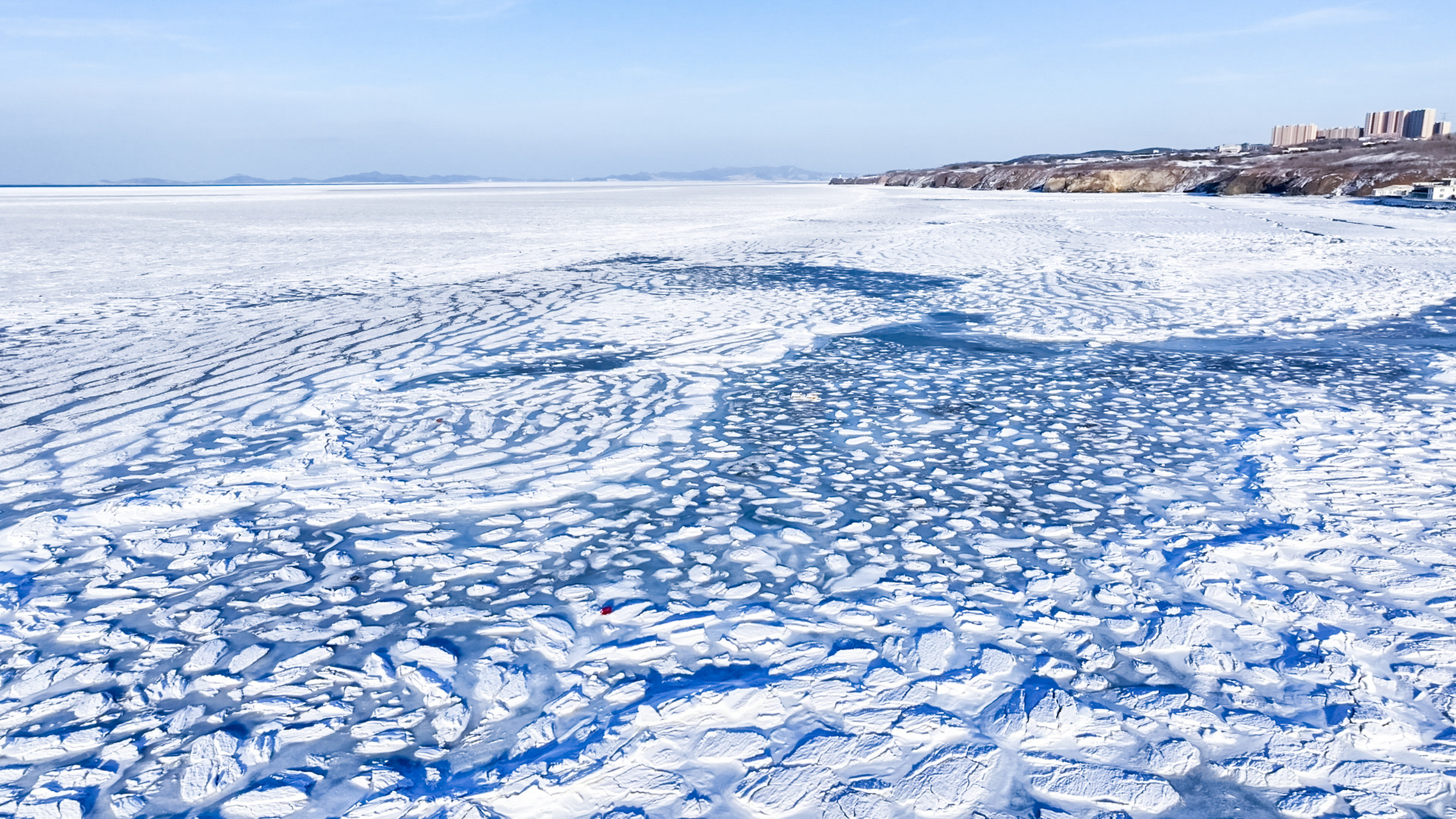 美好辽宁欢迎您##网红打卡地辽宁杠杠滴# 夏家河子:海冰绵延仿若极地