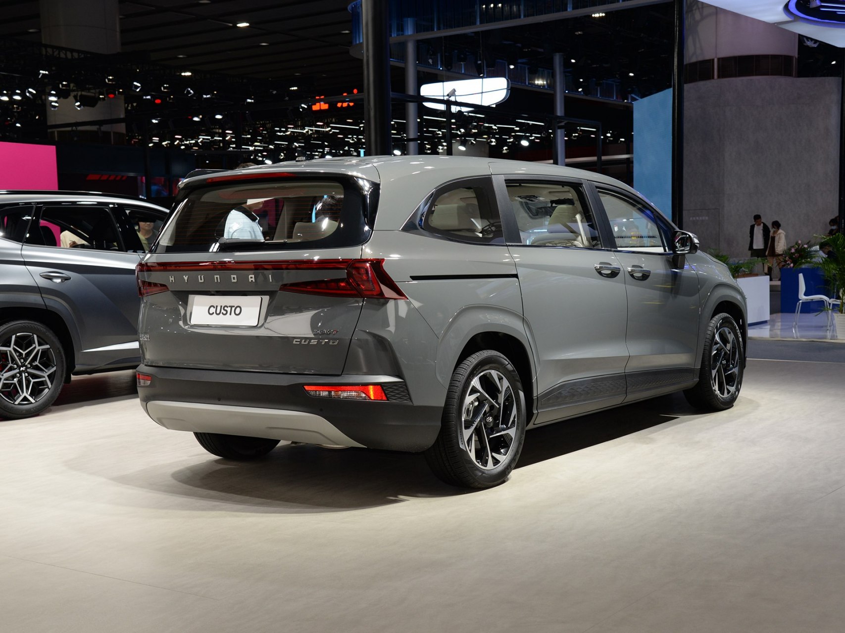 摘要:现代库斯途作为合资品牌中大型mpv,外观个性化,空间宽敞,驾驶