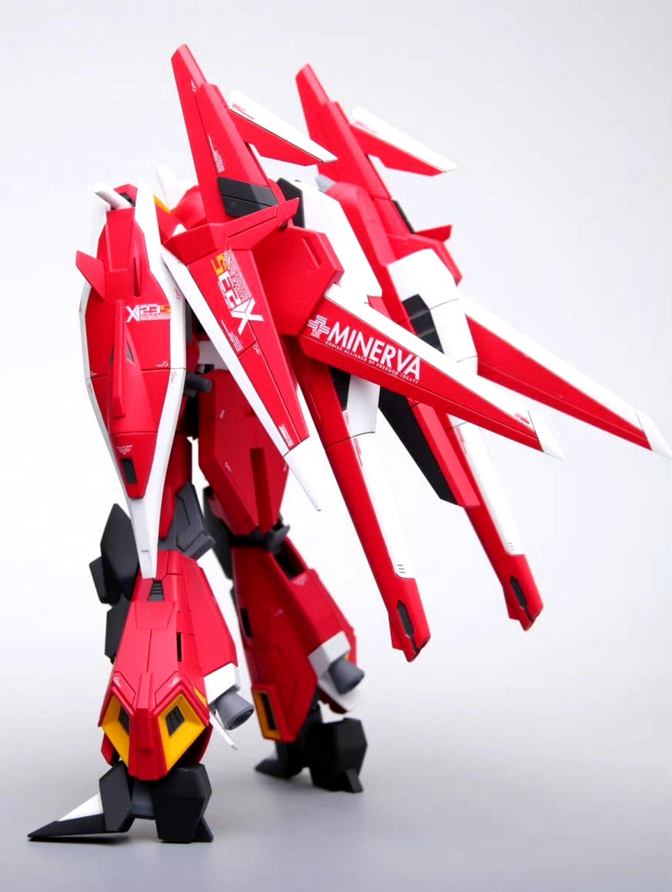 模型欣赏:机动战士高达seed destiny hg 救世主高达,by fortuna.