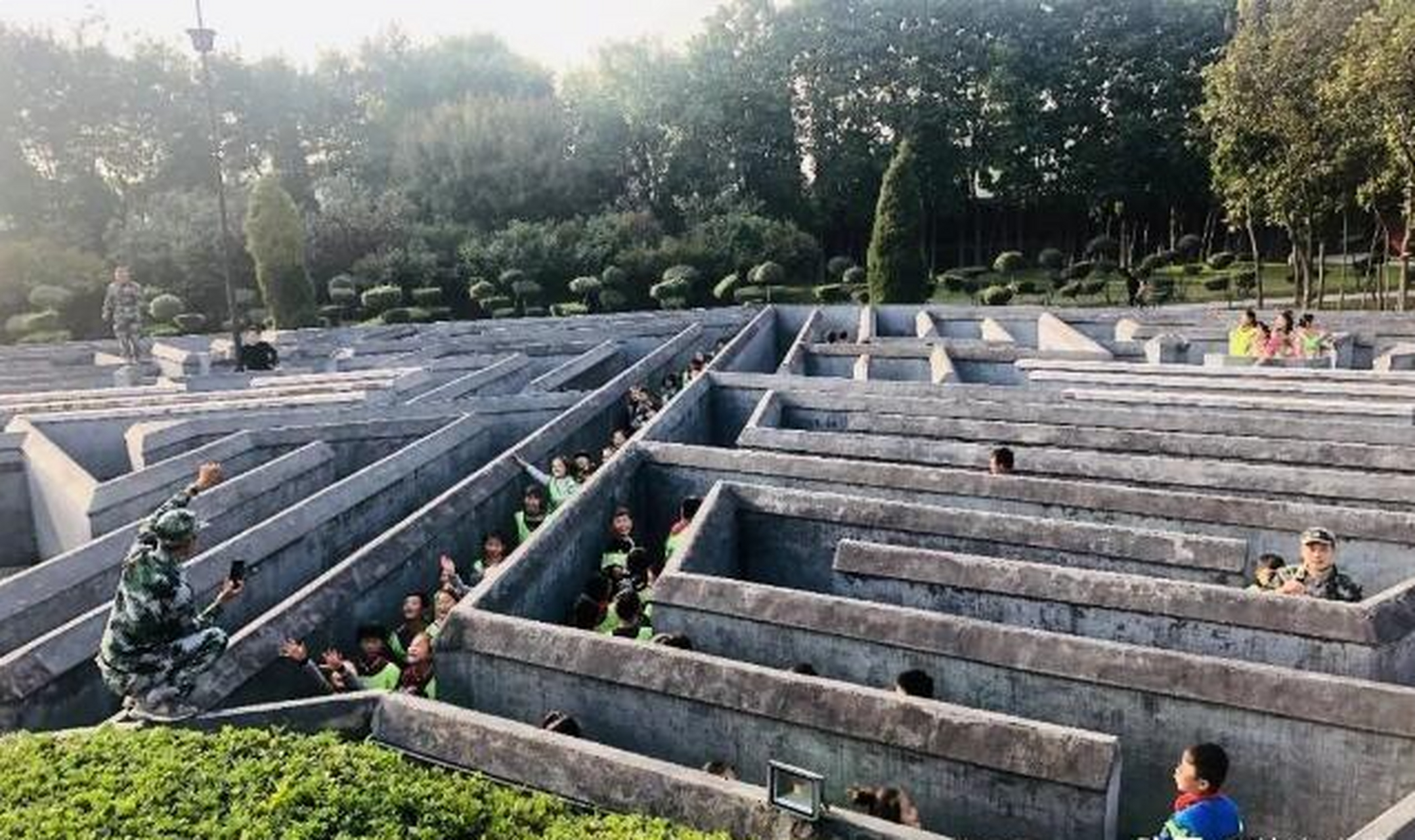 河南省安阳市的羑里城内有一座按照文王后天八卦布局建造的八卦阵迷宫
