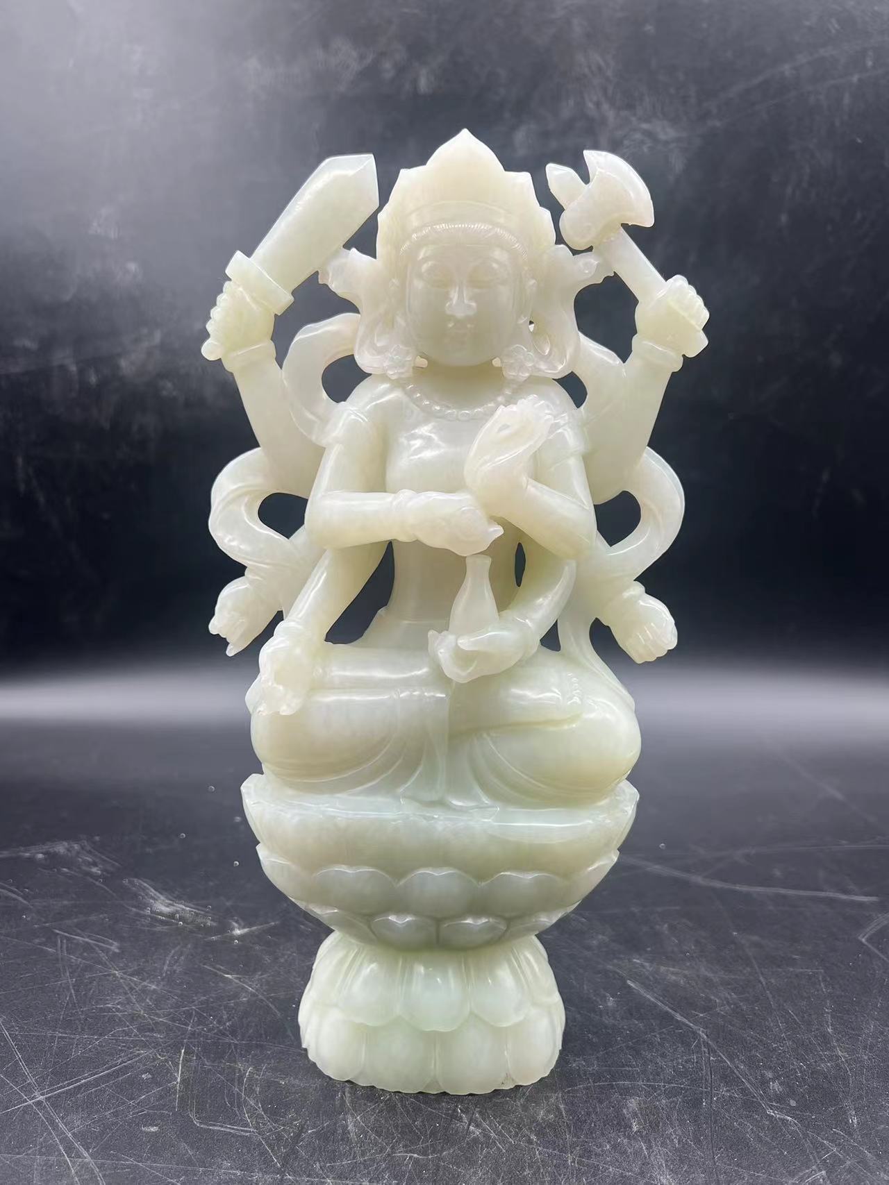 清代,和田白玉六臂观音坐像摆件