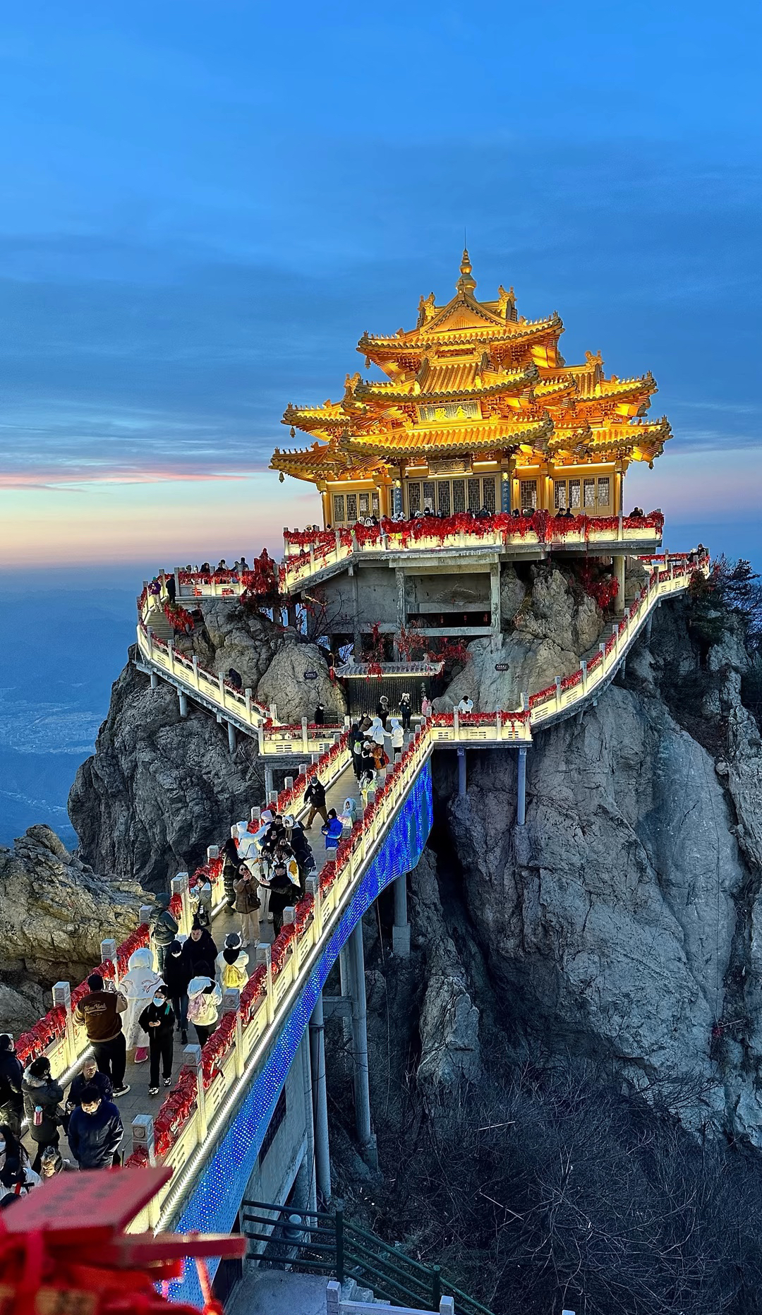 洛阳旅游景点之一老君山