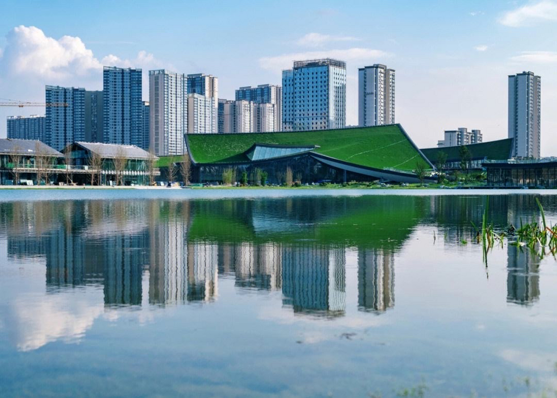 成都金牛区天府艺术公园:一座城市的文化新地标.