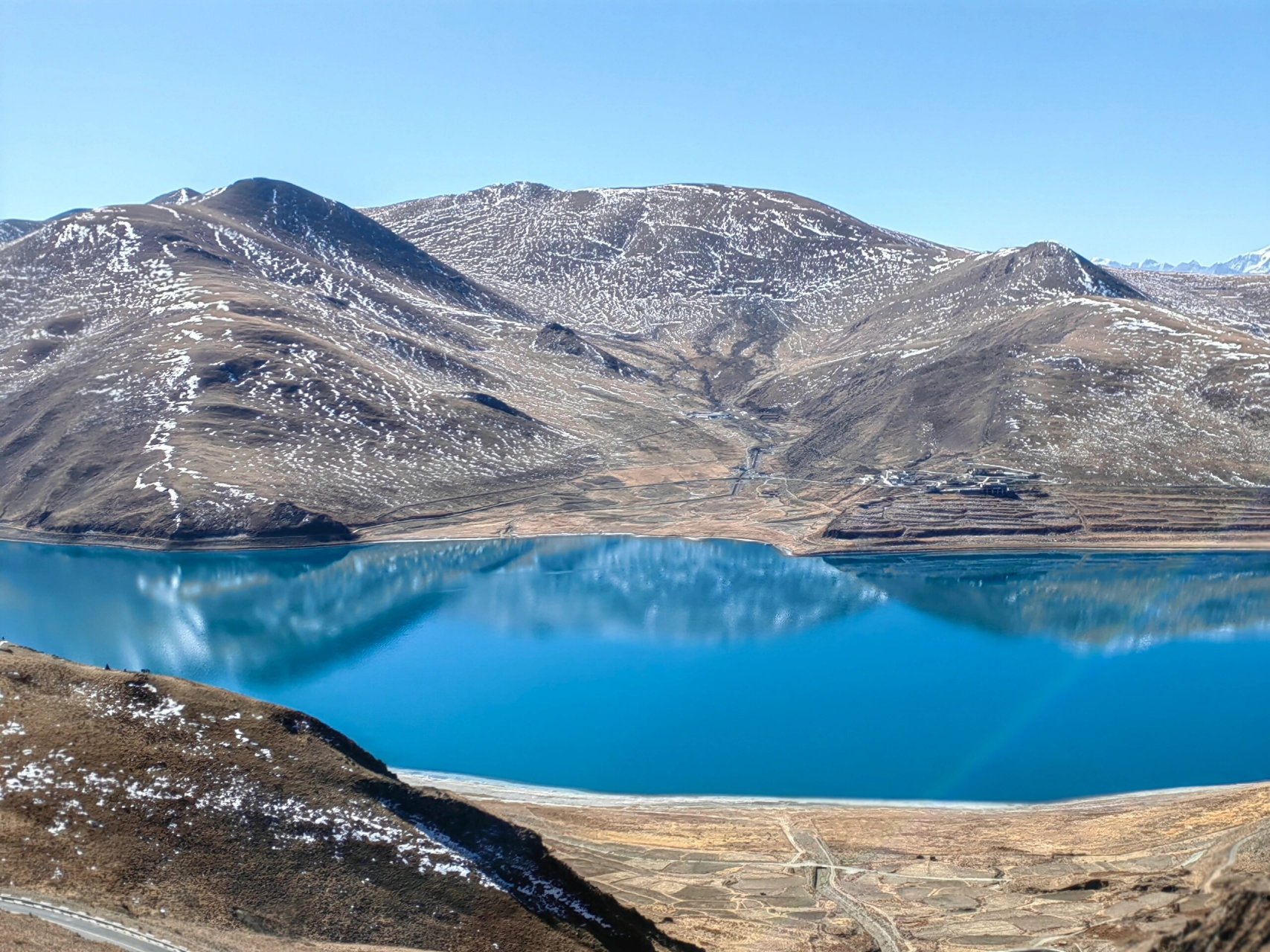 分享今日份羊湖美景.