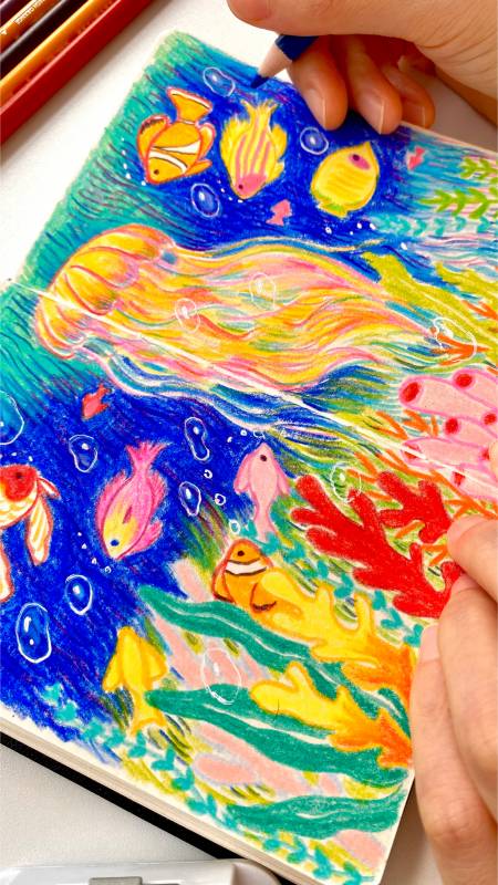 原创彩铅手绘海底世界治愈插画-度小视