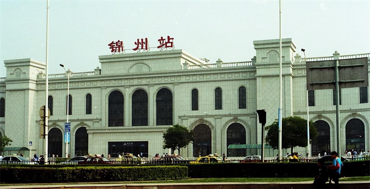 1959年瀋陽到北京的列車神秘失聯找到後車上多出350名乘客